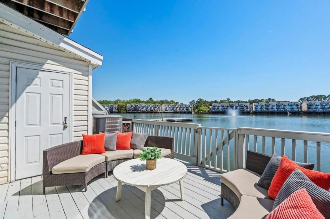 ☆Live On The Water! Lake Palmetto Palm W/ Patio - 10Min To Downtown & Beaches☆ Charleston Buitenkant foto