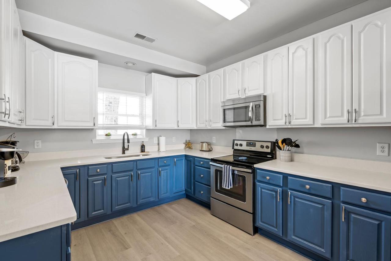 ☆Live On The Water! Lake Palmetto Palm W/ Patio - 10Min To Downtown & Beaches☆ Charleston Buitenkant foto