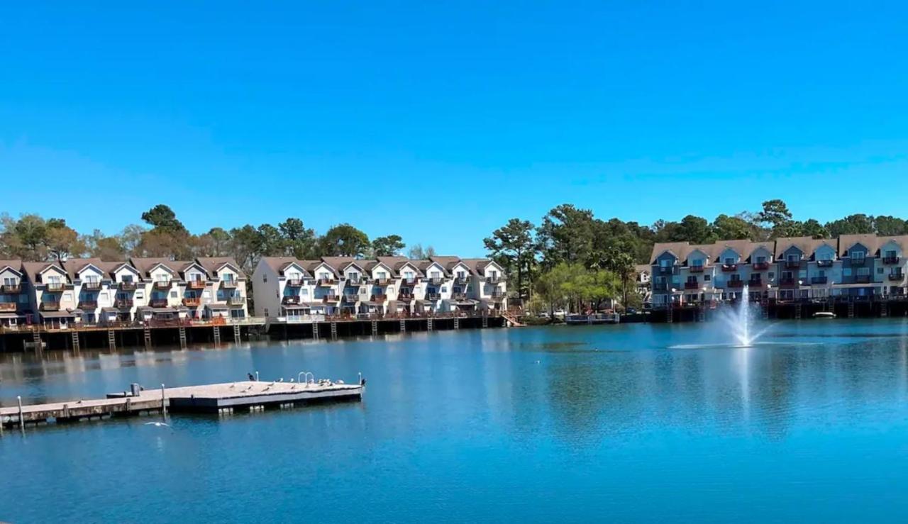 ☆Live On The Water! Lake Palmetto Palm W/ Patio - 10Min To Downtown & Beaches☆ Charleston Buitenkant foto